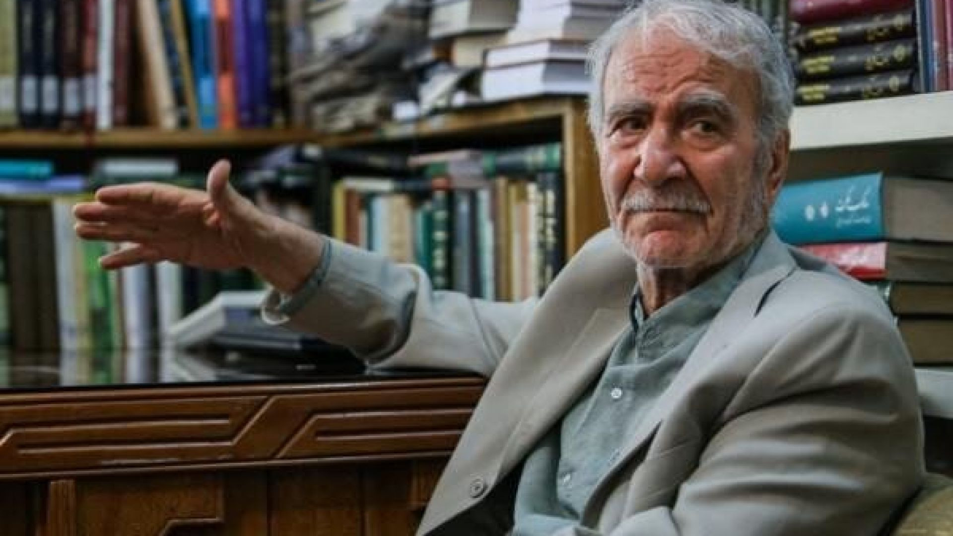 عقل و عشق ، مصاحبه استاد دینانی با مجری عرب زبان